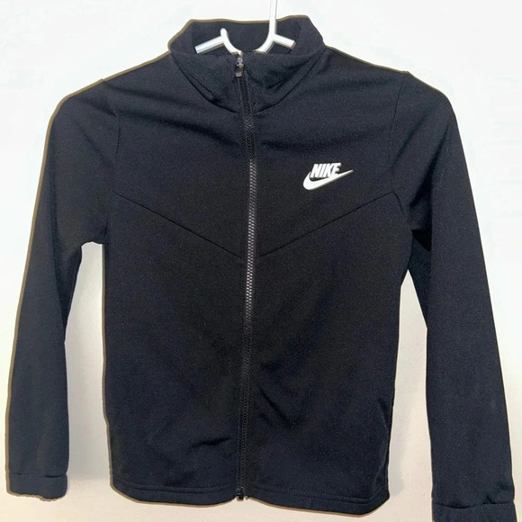 Nike Other - Lightweight black Nike jacket boys size small